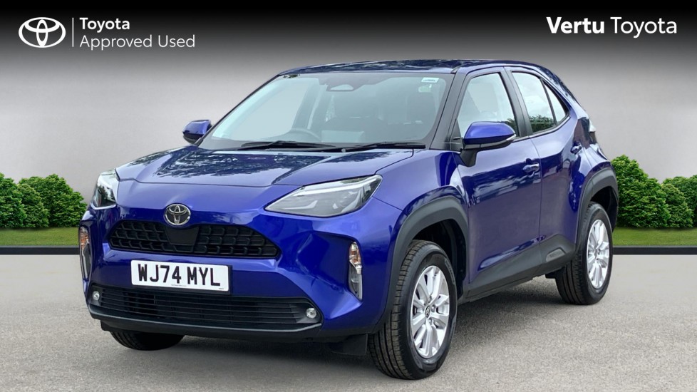 Toyota Yaris Cross 1.5 Hybrid Icon 5dr CVT Hybrid Estate - Image 3
