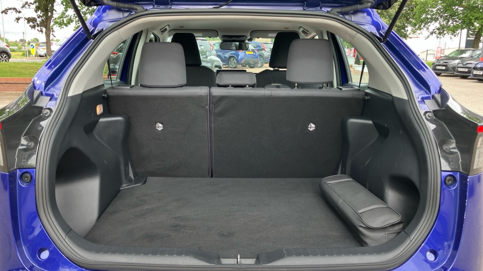 Toyota Yaris Cross 1.5 Hybrid Icon 5dr CVT Hybrid Estate - Image 13