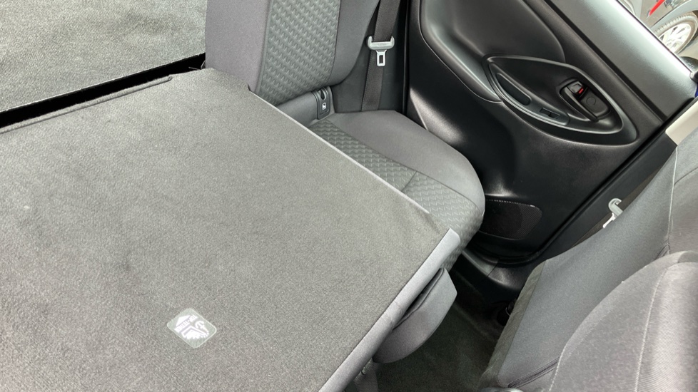 Toyota Yaris Cross 1.5 Hybrid Icon 5dr CVT Hybrid Estate - Image 18