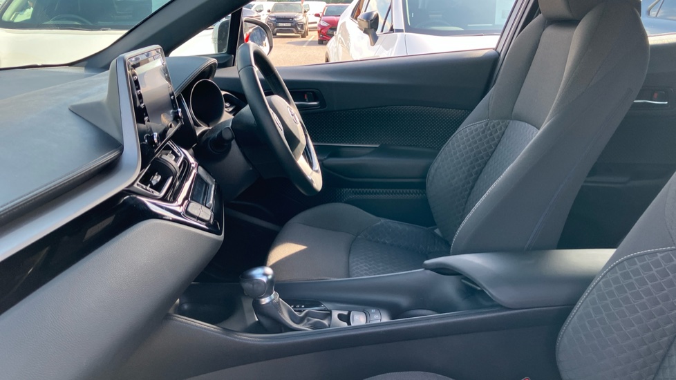 Toyota C-HR 1.8 Hybrid Icon 5dr CVT Hybrid Hatchback - Image 5