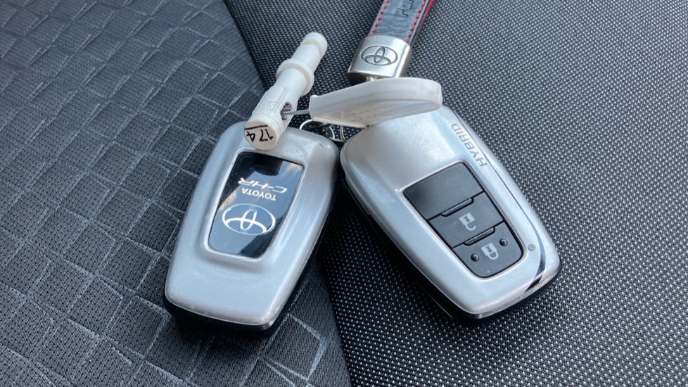 Toyota C-HR 1.8 Hybrid Icon 5dr CVT Hybrid Hatchback - Image 28