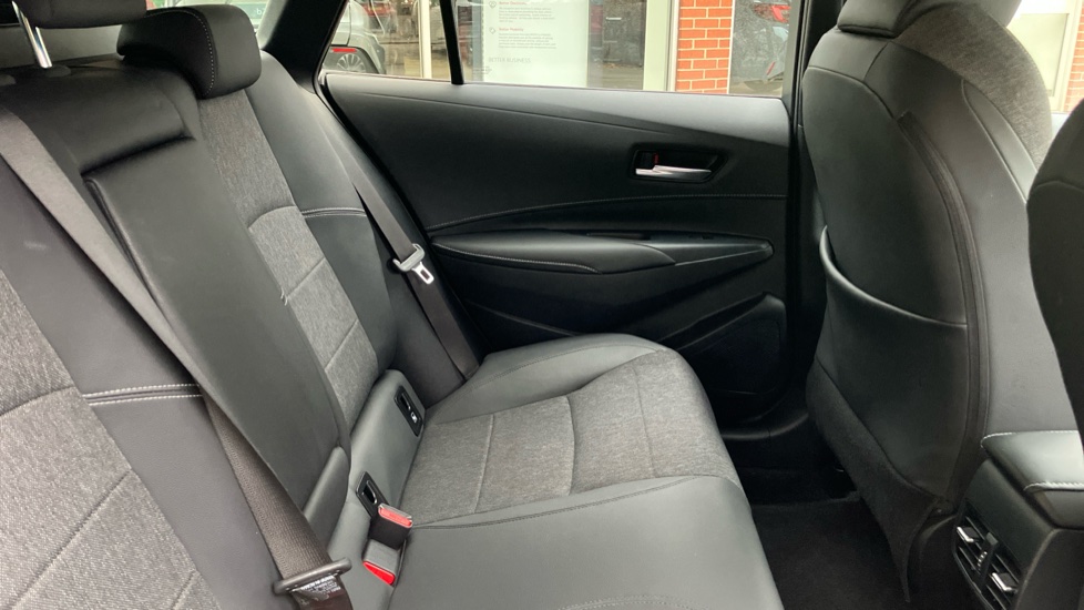 Toyota Corolla 1.8 VVT-i Hybrid Design 5dr CVT Hybrid Hatchback - Image 8