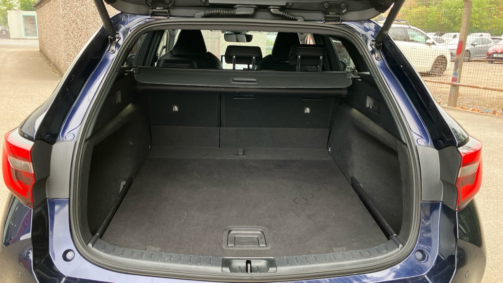 Toyota Corolla 1.8 VVT-i Hybrid Design 5dr CVT Hybrid Hatchback - Image 13