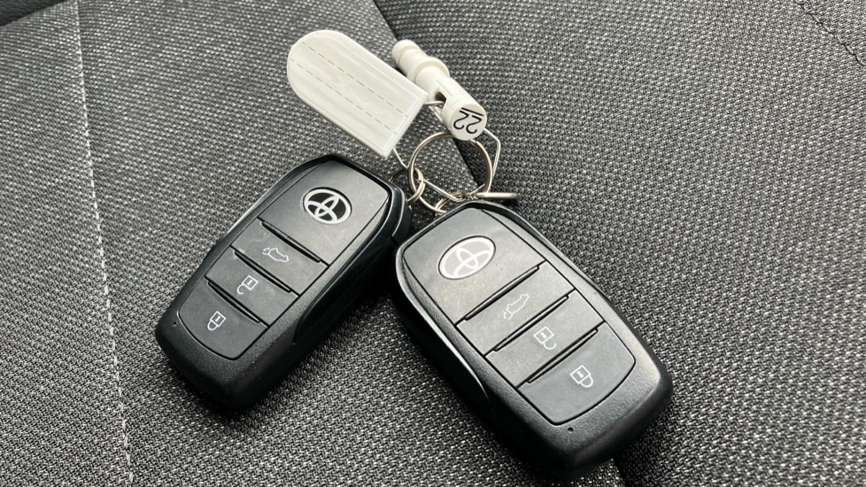 Toyota Corolla 1.8 VVT-i Hybrid Design 5dr CVT Hybrid Hatchback - Image 28