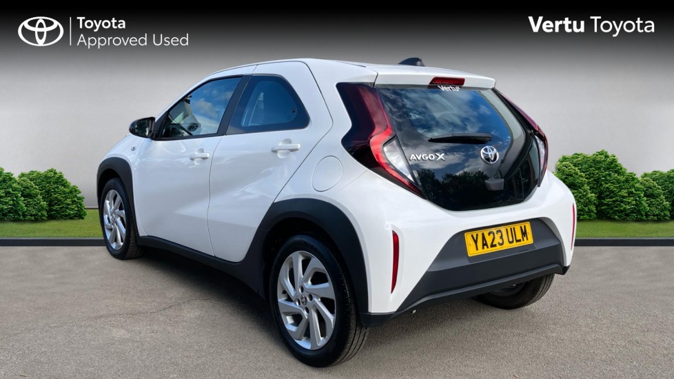 Toyota Aygo X 1.0 VVT-i Pure 5dr Auto Petrol Hatchback - Image 4