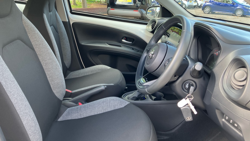 Toyota Aygo X 1.0 VVT-i Pure 5dr Auto Petrol Hatchback - Image 12