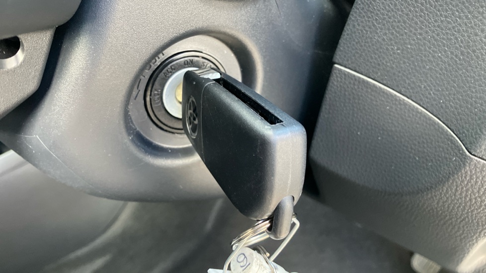 Toyota Aygo X 1.0 VVT-i Pure 5dr Auto Petrol Hatchback - Image 16