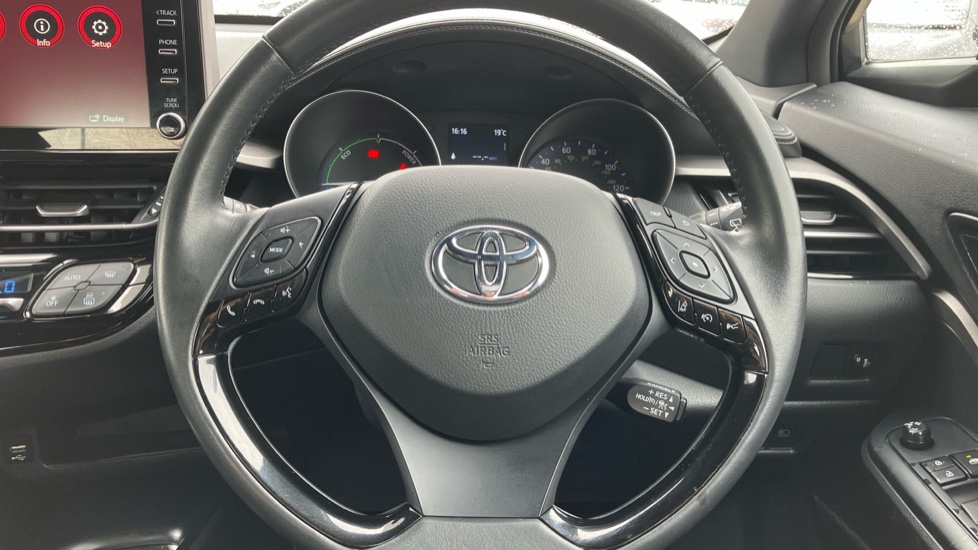 Toyota C-HR 1.8 Hybrid Icon 5dr CVT Hybrid Hatchback - Image 10