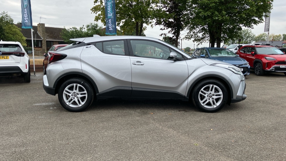 Toyota C-HR 1.8 Hybrid Icon 5dr CVT Hybrid Hatchback - Image 23