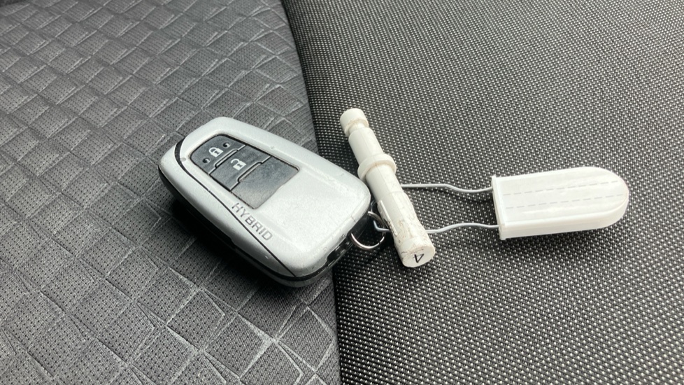 Toyota C-HR 1.8 Hybrid Icon 5dr CVT Hybrid Hatchback - Image 28