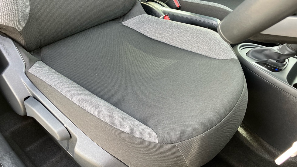 Toyota Aygo X 1.0 VVT-i Pure 5dr Auto Petrol Hatchback - Image 17