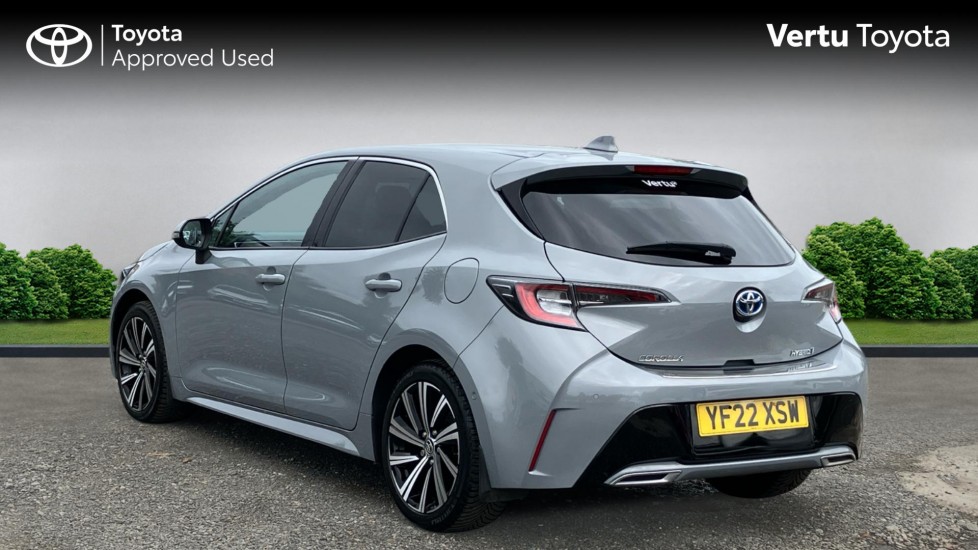 Toyota Corolla 2.0 VVT-i Hybrid Design 5dr CVT Hybrid Hatchback - Image 4