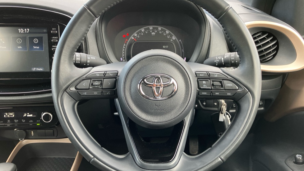 Toyota Aygo X 1.0 VVT-i Edge 5dr Auto Petrol Hatchback - Image 10