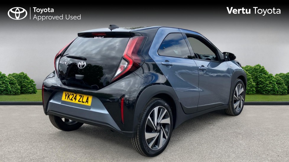 Toyota Aygo X 1.0 VVT-i Edge 5dr Auto Petrol Hatchback - Image 2