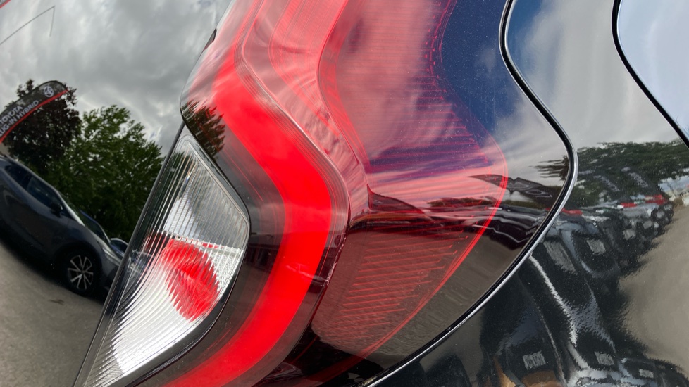 Toyota Aygo X 1.0 VVT-i Edge 5dr Auto Petrol Hatchback - Image 21