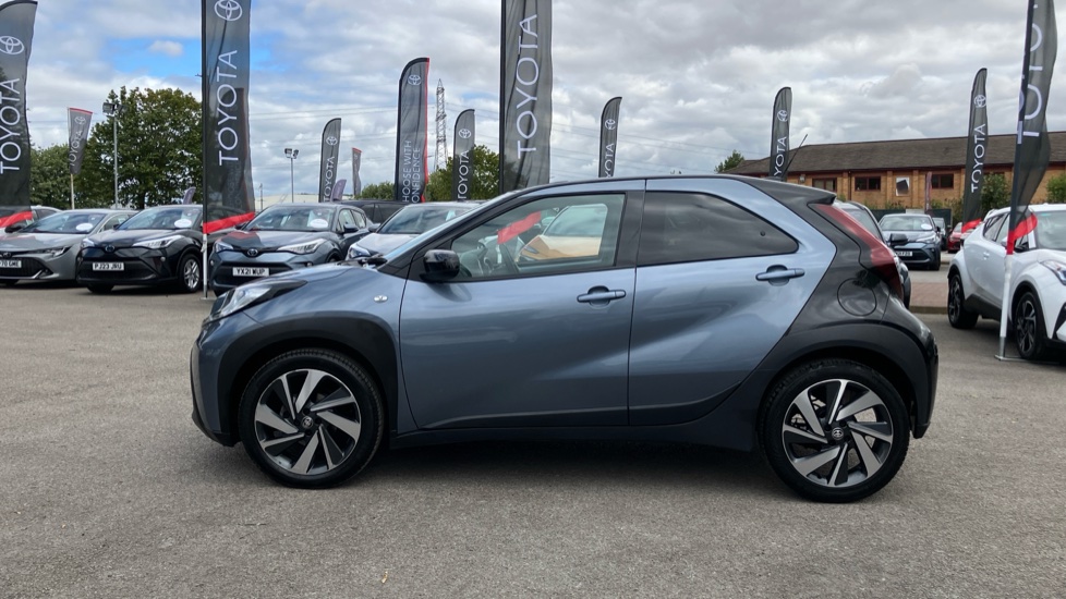 Toyota Aygo X 1.0 VVT-i Edge 5dr Auto Petrol Hatchback - Image 24