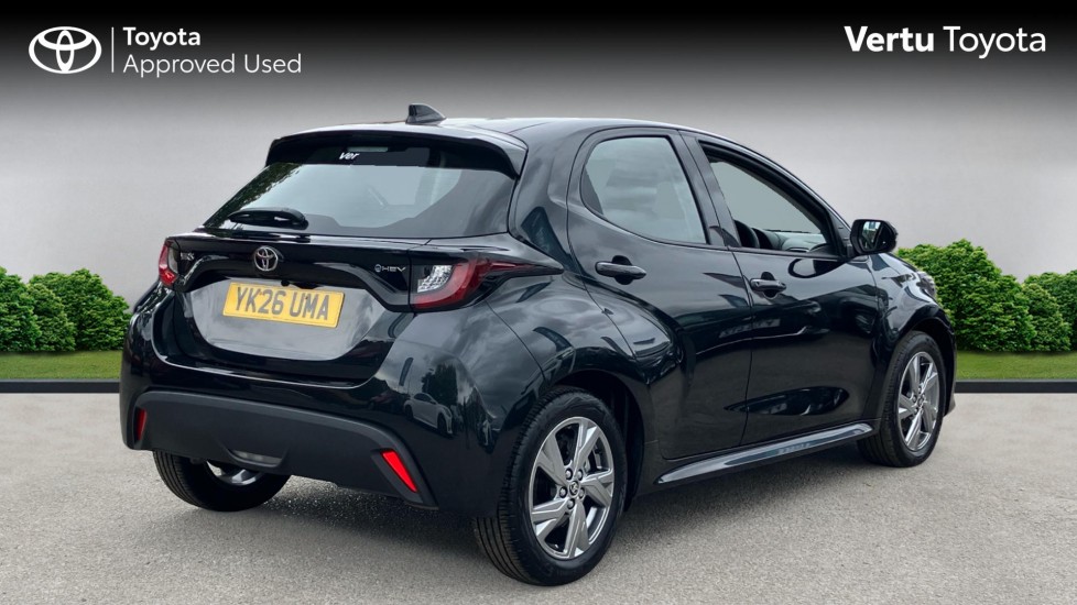 Toyota Yaris 1.5 Hybrid Icon 5dr CVT Hybrid Hatchback - Image 2