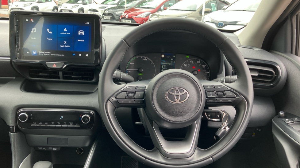 Toyota Yaris 1.5 Hybrid Icon 5dr CVT Hybrid Hatchback - Image 7