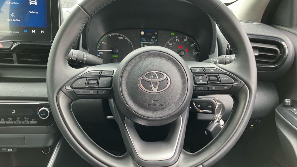 Toyota Yaris 1.5 Hybrid Icon 5dr CVT Hybrid Hatchback - Image 10