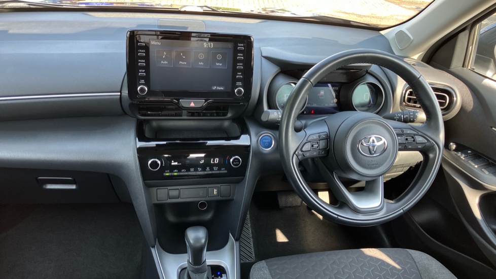 Toyota Yaris Cross 1.5 Hybrid Icon 5dr CVT Hybrid Estate - Image 6