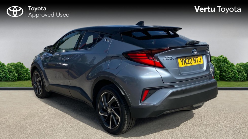 Toyota C-HR 1.8 Hybrid Dynamic 5dr CVT Hybrid Hatchback - Image 4