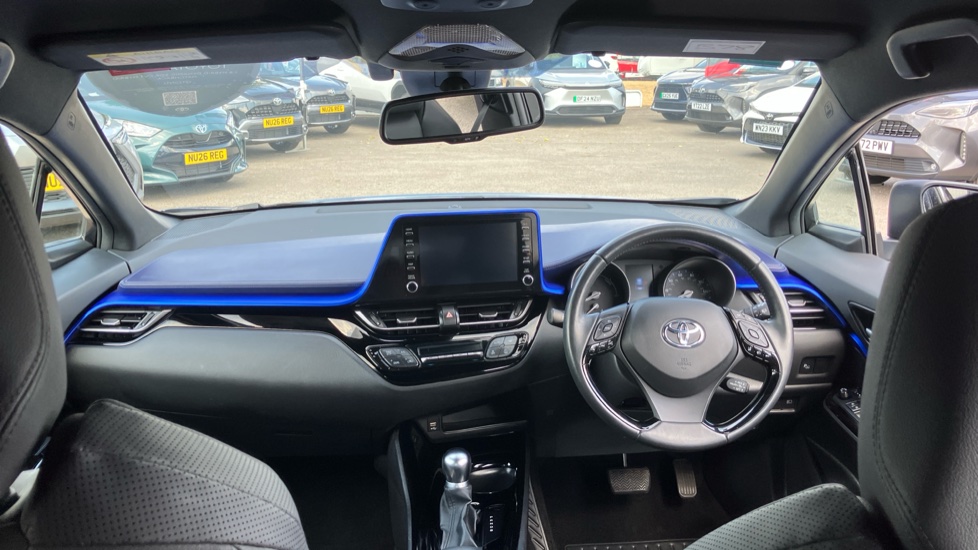 Toyota C-HR 1.8 Hybrid Dynamic 5dr CVT Hybrid Hatchback - Image 6