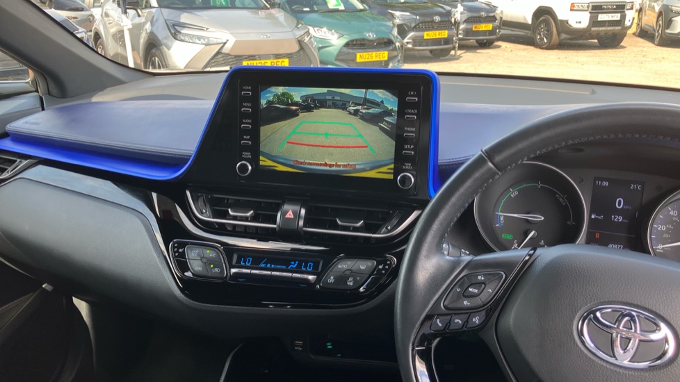 Toyota C-HR 1.8 Hybrid Dynamic 5dr CVT Hybrid Hatchback - Image 7