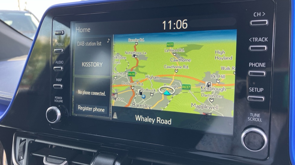 Toyota C-HR 1.8 Hybrid Dynamic 5dr CVT Hybrid Hatchback - Image 9