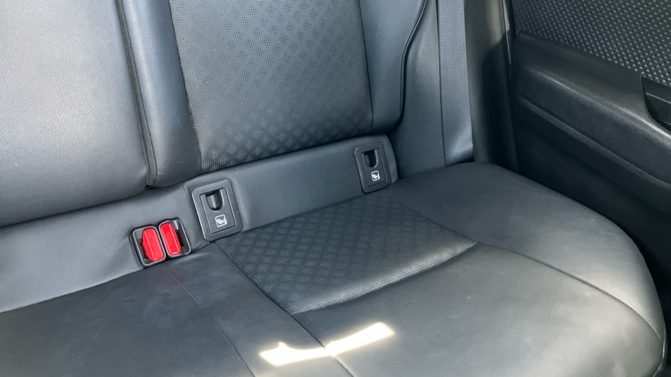 Toyota C-HR 1.8 Hybrid Dynamic 5dr CVT Hybrid Hatchback - Image 14