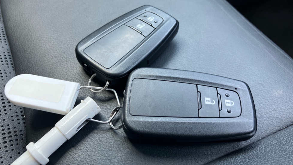 Toyota C-HR 1.8 Hybrid Dynamic 5dr CVT Hybrid Hatchback - Image 28