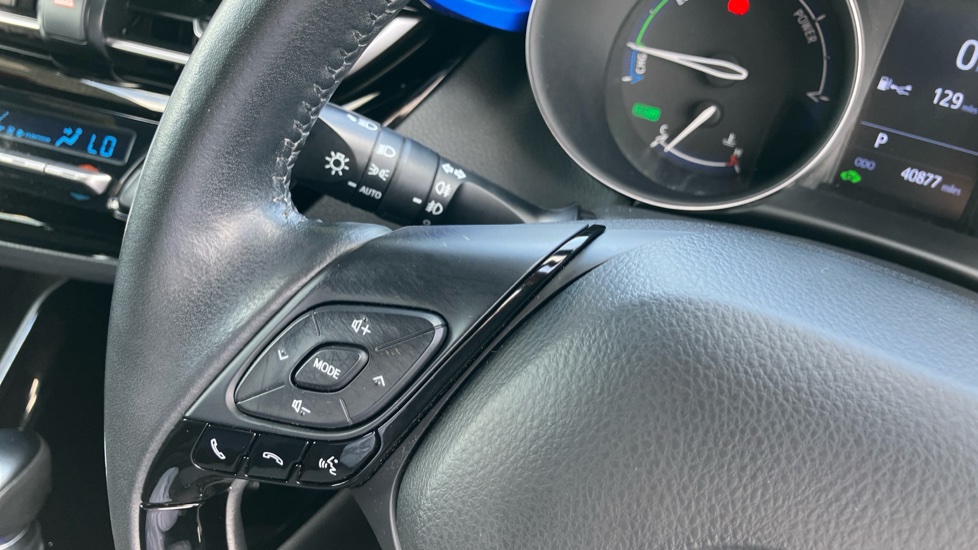 Toyota C-HR 1.8 Hybrid Dynamic 5dr CVT Hybrid Hatchback - Image 29