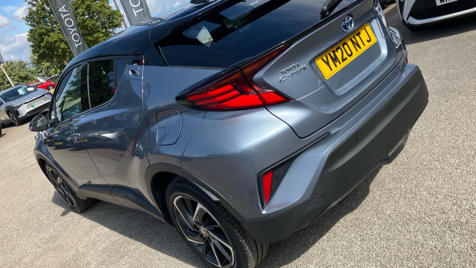 Toyota C-HR 1.8 Hybrid Dynamic 5dr CVT Hybrid Hatchback - Image 47