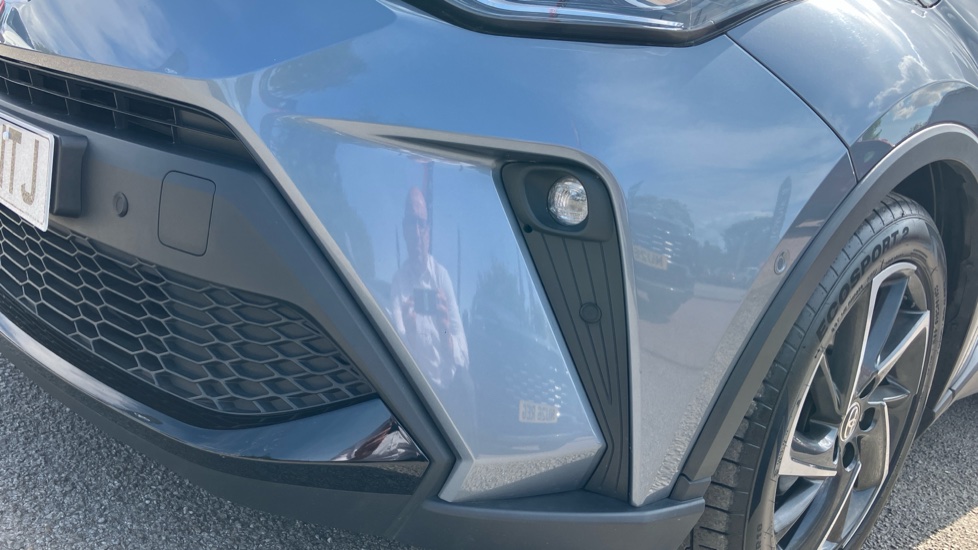 Toyota C-HR 1.8 Hybrid Dynamic 5dr CVT Hybrid Hatchback - Image 49