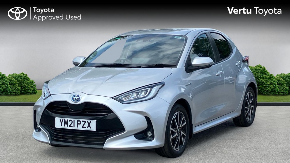 Toyota Yaris 1.5 Hybrid Design 5dr CVT Hybrid Hatchback - Image 3