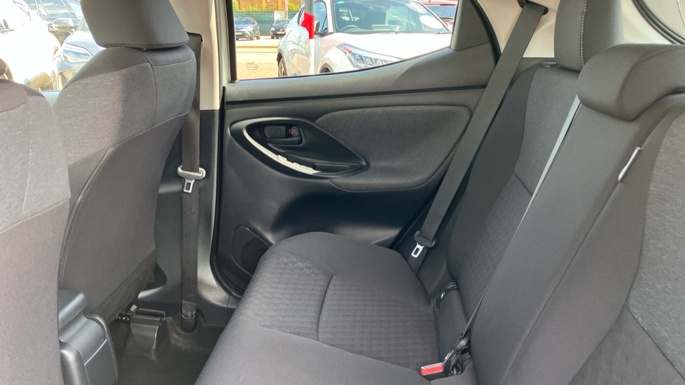 Toyota Yaris 1.5 Hybrid Design 5dr CVT Hybrid Hatchback - Image 15