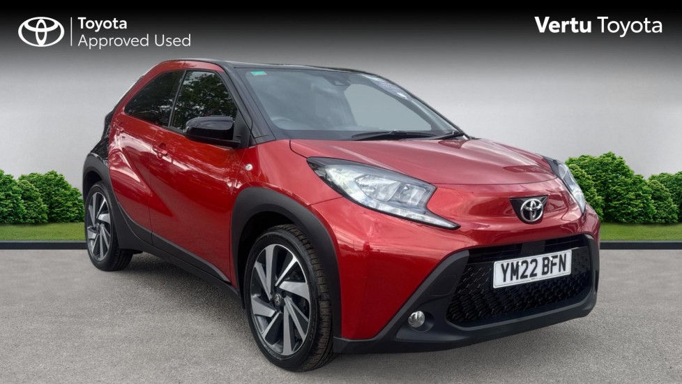 Toyota Aygo X 1.0 VVT-i Edge 5dr Petrol Hatchback - Image 1