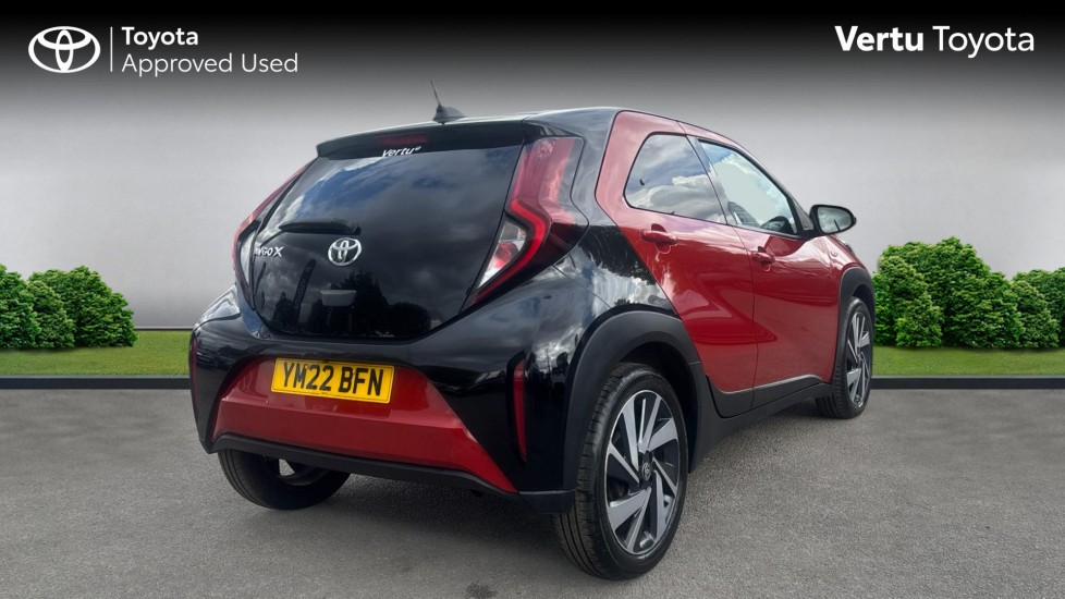 Toyota Aygo X 1.0 VVT-i Edge 5dr Petrol Hatchback - Image 2