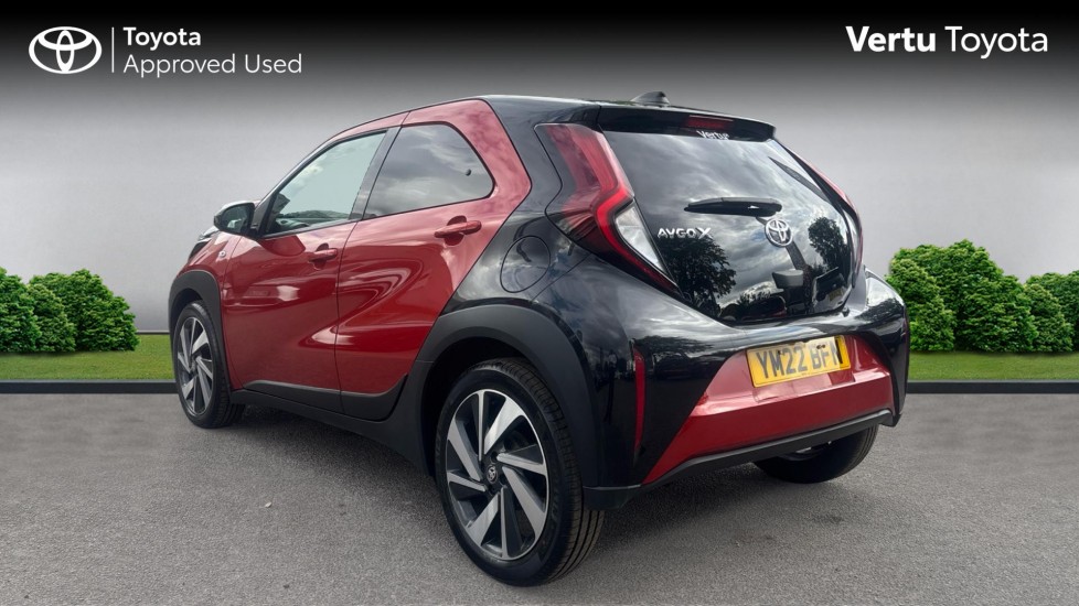 Toyota Aygo X 1.0 VVT-i Edge 5dr Petrol Hatchback - Image 4