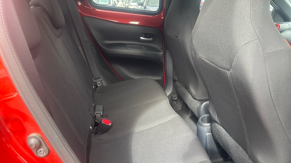 Toyota Aygo X 1.0 VVT-i Edge 5dr Petrol Hatchback - Image 8