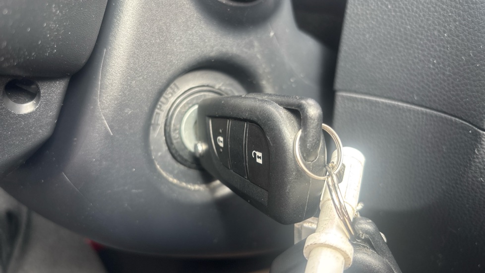 Toyota Aygo X 1.0 VVT-i Edge 5dr Petrol Hatchback - Image 16