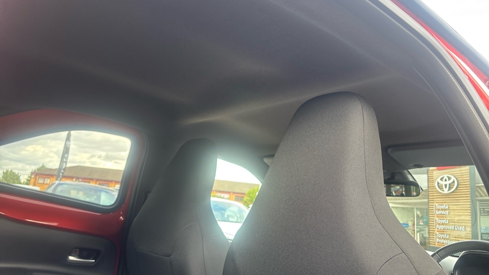 Toyota Aygo X 1.0 VVT-i Edge 5dr Petrol Hatchback - Image 19