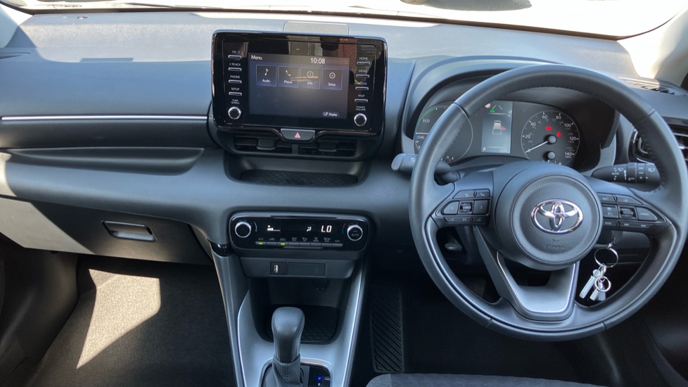 Toyota Yaris 1.5 Hybrid Icon 5dr CVT Hybrid Hatchback - Image 6