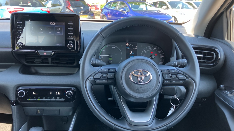 Toyota Yaris 1.5 Hybrid Icon 5dr CVT Hybrid Hatchback - Image 7