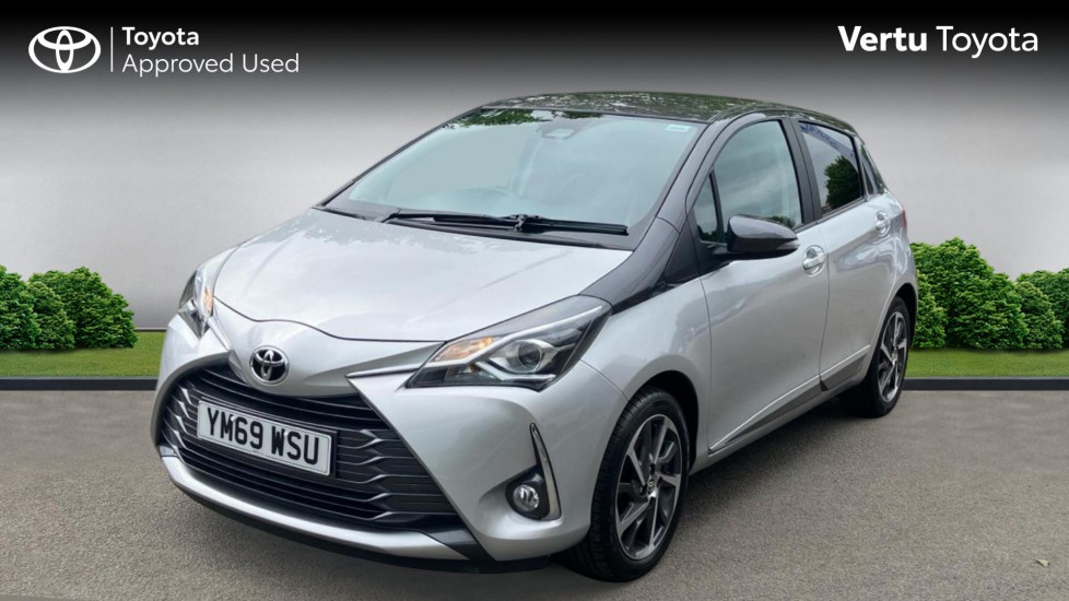 Toyota Yaris 1.5 VVT-i Y20 5dr CVT [Bi-tone] Petrol Hatchback - Image 3