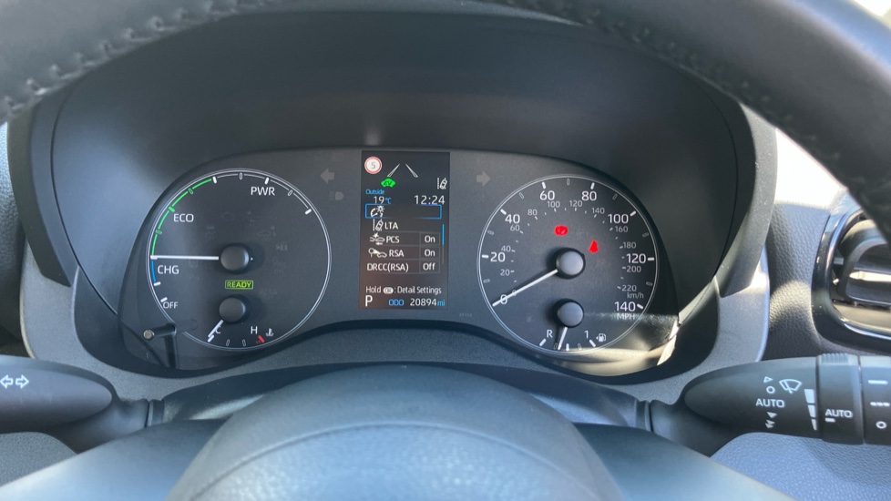 Toyota Yaris 1.5 Hybrid Icon 5dr CVT Hybrid Hatchback - Image 11