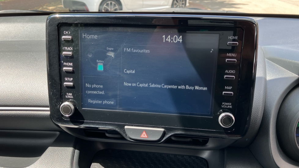 Toyota Yaris 1.5 Hybrid Design 5dr CVT Hybrid Hatchback - Image 9