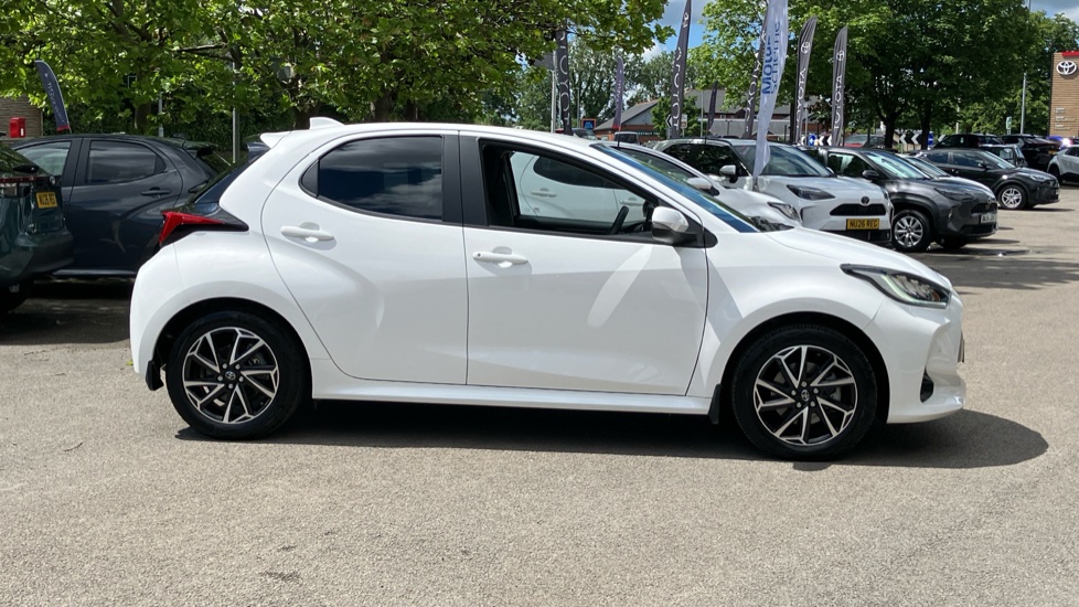 Toyota Yaris 1.5 Hybrid Design 5dr CVT Hybrid Hatchback - Image 23
