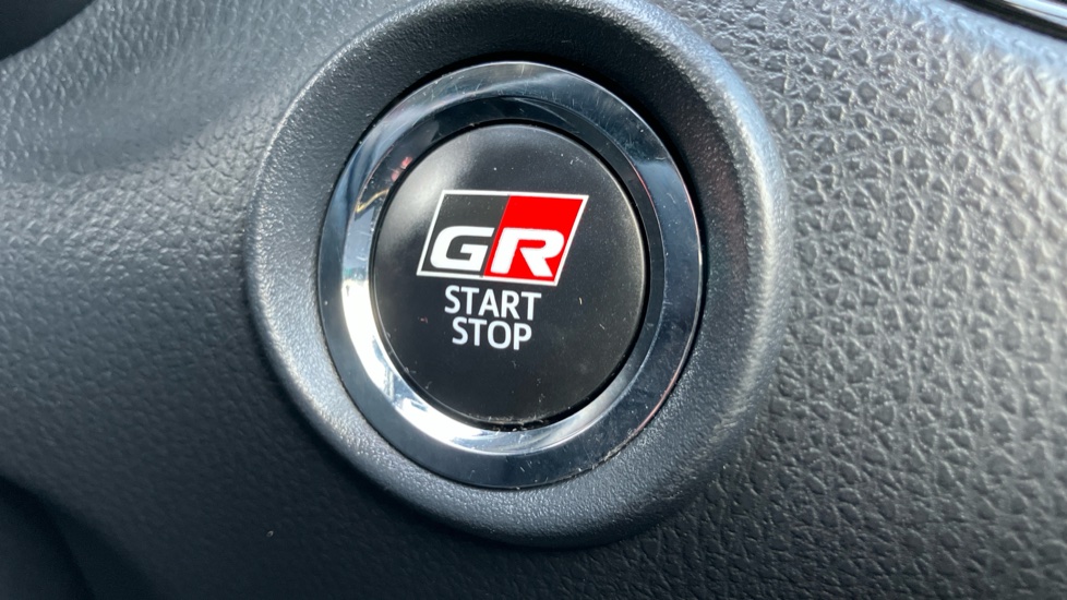 Toyota C-HR 1.8 Hybrid GR Sport 5dr CVT Hybrid Hatchback - Image 16