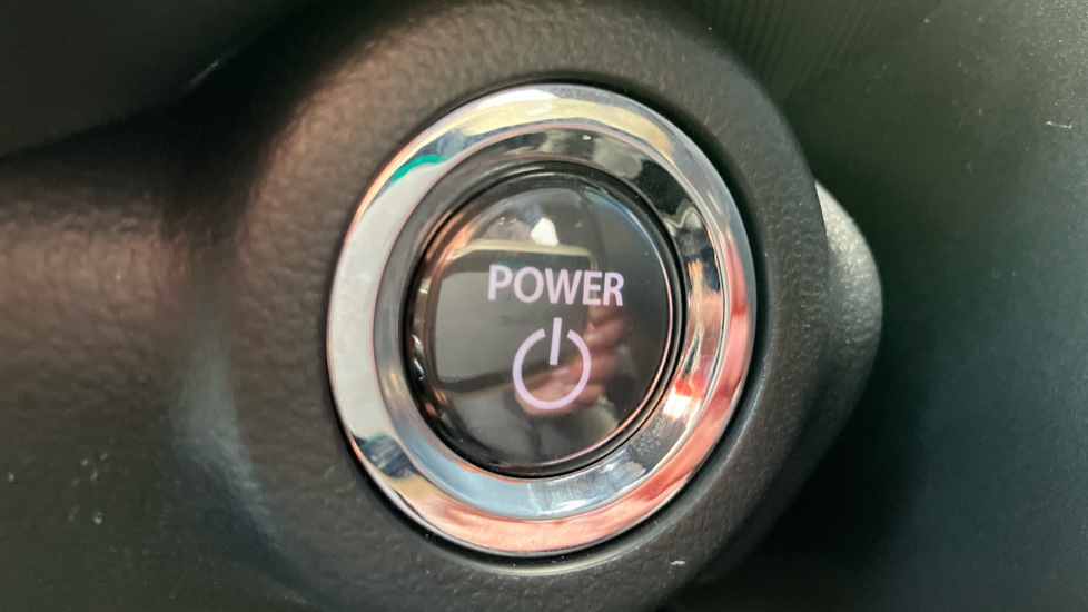 Toyota Urbancruiser 128kW Design 61kWh 5dr Auto Electric Estate - Image 16
