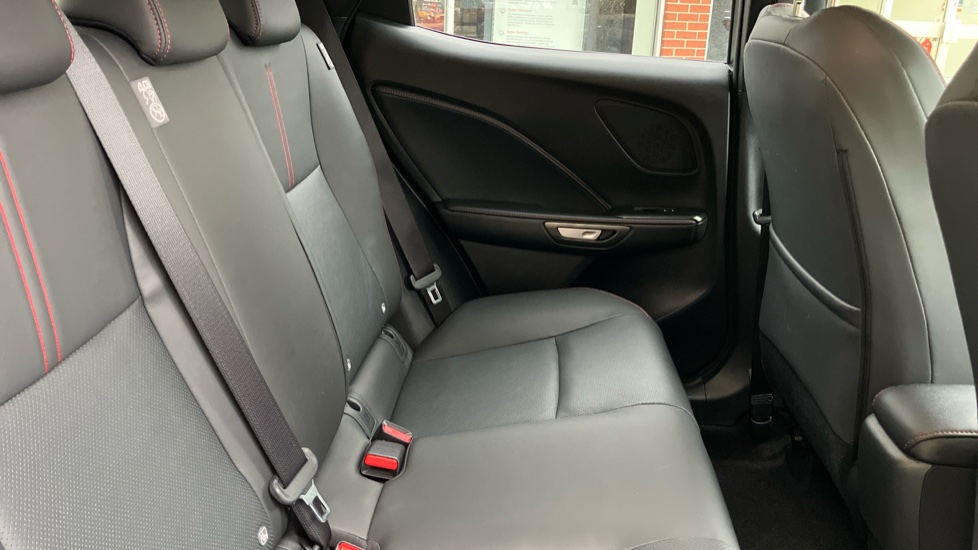 Lexus LBX 1.5 Premium Plus 5dr E-CVT Hybrid Hatchback - Image 8